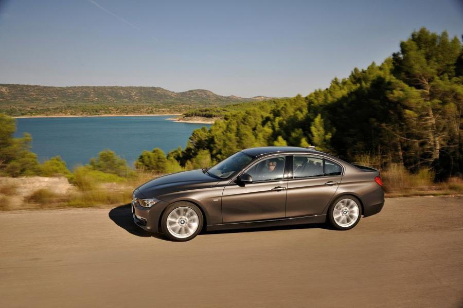  BMW 3-Series 2012 года  (фото 121 из 191)